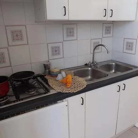 Baia Di Carlino Tourist דירה *