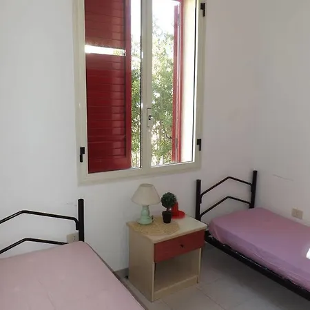 Baia Di Carlino Tourist דירה *