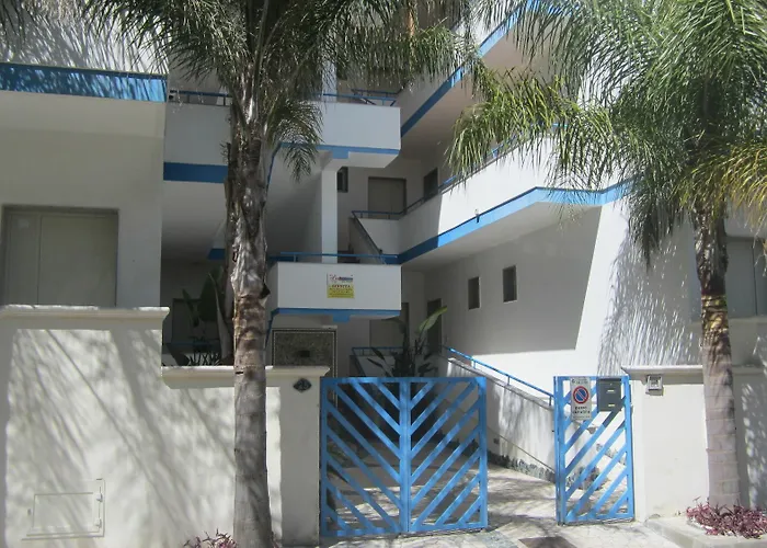 Baia Di Carlino Tourist * Галлиполи